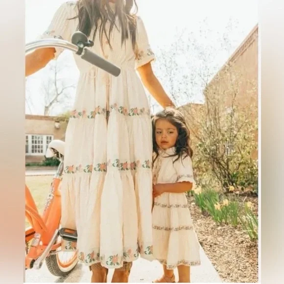 Ivy City Co Holland Capri Dress - Picture 2 of 8